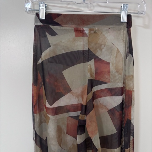 PrettyLittleThing Chocolate Abstract print wide leg mesh pants size 0 - Picture 8 of 10
